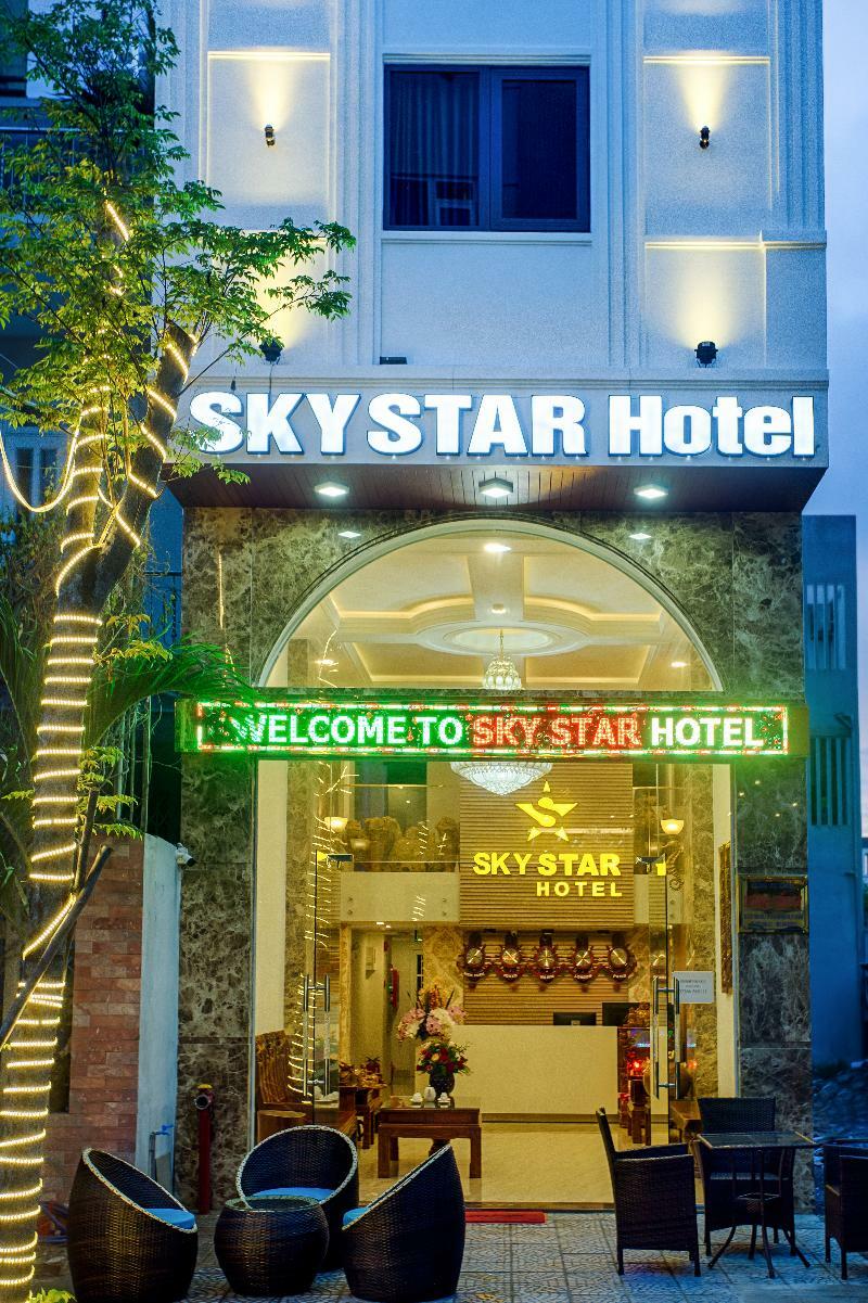 スカイ スター ホテル ダナン市 エクステリア 写真